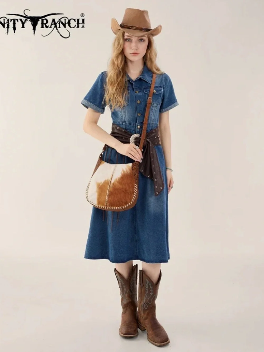 Trinity Ranch Cowhide ＆ Tooled Leather Hobo Crossbody Bag Brown